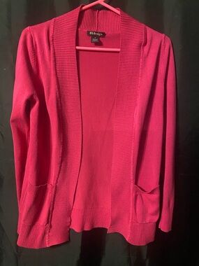 B/Design Fuchsia Open-Front Pocket Cardigan